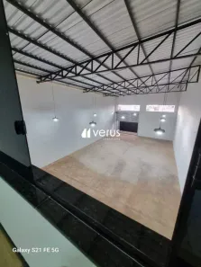 Galpão / Depósito / Armazém à venda, 330m² no Grand Ville, Uberlândia