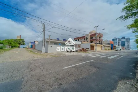Casa com 4 Quartos à venda, 195m² no Lagoa Nova, Natal