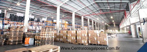 Galpão / Depósito / Armazém para alugar, 1700m² no Cidade Industrial, Curitiba