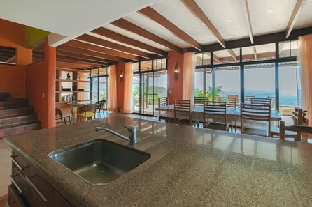 Sobrado com 5 Quartos à venda, 340m² no Abadiânia, Abadiânia