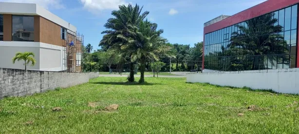 Terreno / Lote / Condomínio à venda, 700m² no Alphaville (Abrantes), Camaçari