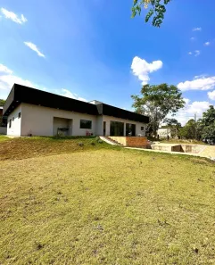 Casa de Condomínio com 3 Quartos à venda, 330m² no , Hidrolândia