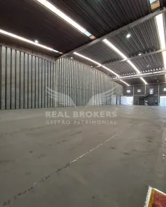Galpão / Depósito / Armazém para alugar, 2600m² no Distrito Industrial, Araçariguama