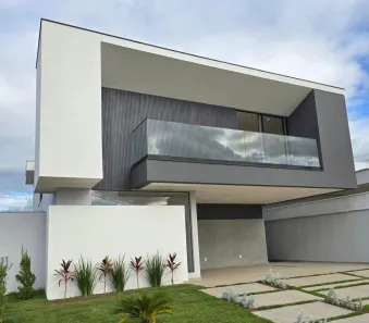 Sobrado com 4 Quartos à venda, 325m² no Universidade, Vitória da Conquista