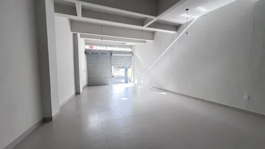 Loja / Salão / Ponto Comercial para alugar, 72m² no São João, Volta Redonda