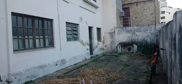 Casa Comercial com 4 Quartos para venda ou aluguel, 262m² no Parque Tamandaré, Campos dos Goytacazes