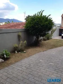 Casa com 5 Quartos para venda ou aluguel, 256m² no Jardim do Lago, Atibaia