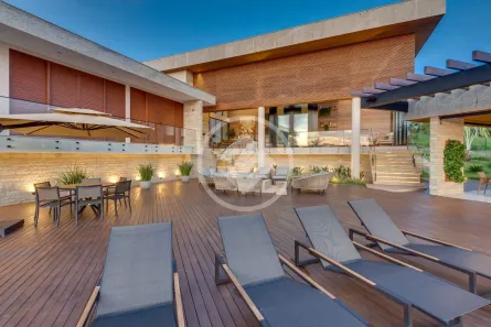 Casa de Condomínio com 4 Quartos à venda, 600m² no , Hidrolândia