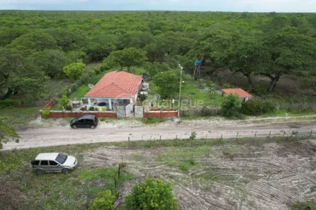 Fazenda / Sítio / Chácara com 2 Quartos à venda, 90m² no Sucatinga, Beberibe