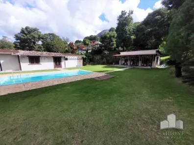 Fazenda / Sítio / Chácara com 4 Quartos à venda, 453m² no Posse, Petrópolis