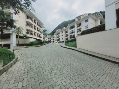 Cobertura com 3 Quartos para alugar, 173m² no Itaipava, Petrópolis