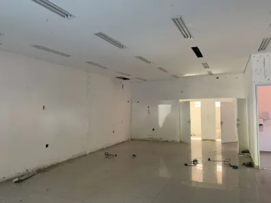 Galpão / Depósito / Armazém para alugar, 327m² no Jardim Las Palmas, Guarujá