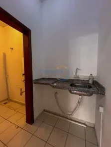 Galpão / Depósito / Armazém para alugar, 31m² no Vitória, Londrina