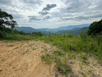 Fazenda / Sítio / Chácara à venda, 11000m² no Centro, Águas Mornas