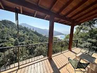 Casa de Condomínio com 4 Quartos para alugar, 900m² no Toninhas, Ubatuba