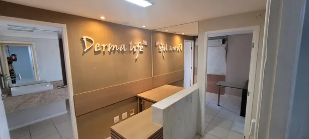 Conjunto Comercial / Sala para alugar, 32m² no Pitangueiras, Lauro de Freitas