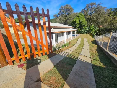 Fazenda / Sítio / Chácara com 3 Quartos à venda, 1000m² no , Mairinque