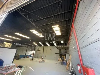 Galpão / Depósito / Armazém à venda, 720m² no Jardim Canadá, Nova Lima