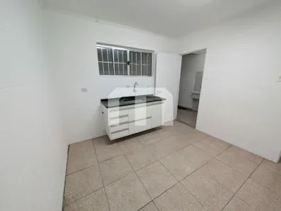 Casa de Vila com 2 Quartos para alugar, 80m² no Vila Antonieta, São Paulo