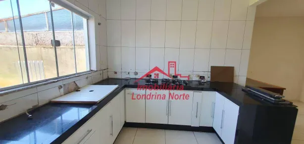 Casa com 2 Quartos para alugar, 80m² no Jardim ltaparica, Londrina