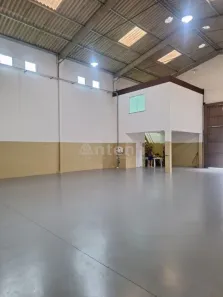 Galpão / Depósito / Armazém à venda, 250m² no Contenda, São José dos Pinhais