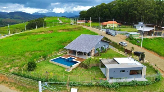 Casa de Condomínio com 3 Quartos à venda, 350m² no Secretario, Paraíba do Sul