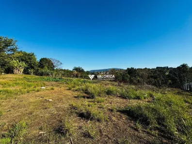 Fazenda / Sítio / Chácara com 3 Quartos à venda, 600m² no Chacara Santa Terezinha, Araçoiaba da Serra