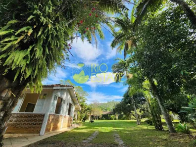 Fazenda / Sítio / Chácara com 6 Quartos à venda, 3200m² no Engenheiro Passos, Resende