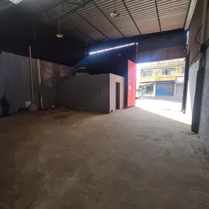 Galpão / Depósito / Armazém à venda, 500m² no BNH, Mesquita