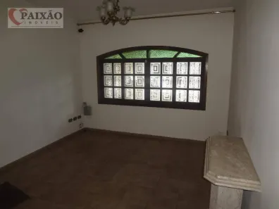 Sobrado com 3 Quartos para venda ou aluguel, 184m² no Vila Acoreana, Poá