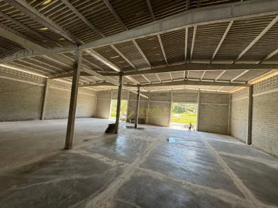 Galpão / Depósito / Armazém para alugar, 720m² no Abc, Moreno