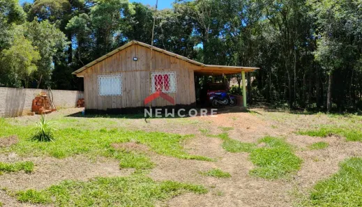 Fazenda / Sítio / Chácara com 2 Quartos à venda, 70m² no Roça Velha, São José dos Pinhais