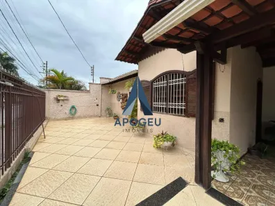 Casa com 3 Quartos para alugar, 900m² no São Pedro, Ribeirão das Neves