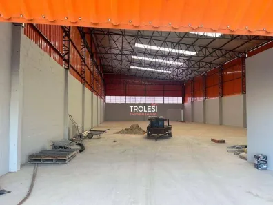 Galpão / Depósito / Armazém para venda ou aluguel, 728m² no Roseira de Cima, Jaguariúna