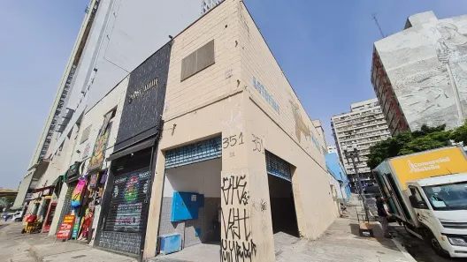 Loja / Salão / Ponto Comercial para alugar, 120m² no Centro, São Paulo