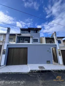 Sobrado com 4 Quartos à venda, 300m² no Ipitanga, Lauro de Freitas