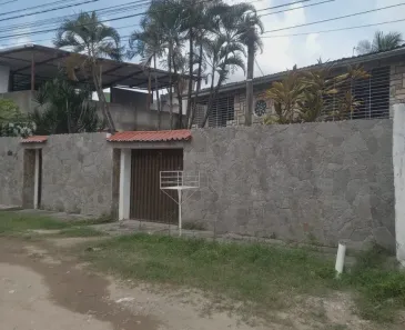 Sobrado com 4 Quartos à venda, 320m² no Iputinga, Recife