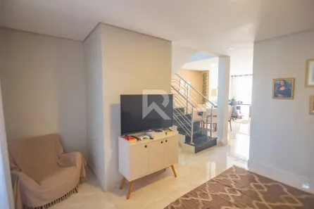 Sobrado com 3 Quartos à venda, 104m² no Jardim Patricia, Quatro Barras