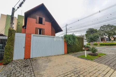 Sobrado com 4 Quartos à venda, 193m² no Ahú, Curitiba