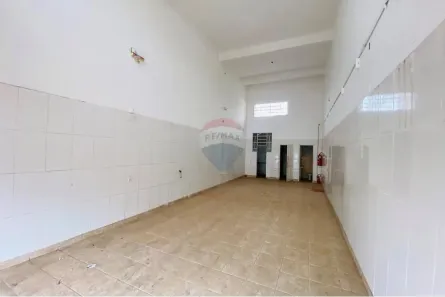 Loja / Salão / Ponto Comercial para alugar, 61m² no Centro, Atibaia