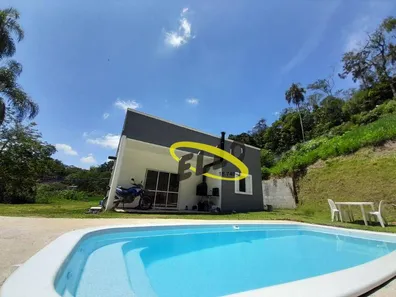 Fazenda / Sítio / Chácara com 3 Quartos para venda ou aluguel, 180m² no Jardim Nossa Senhora das Graças, Cotia