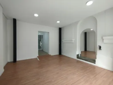 Loja / Salão / Ponto Comercial para alugar, 36m² no Centro, Curitiba
