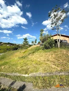 Fazenda / Sítio / Chácara com 2 Quartos para alugar, 150m² no Barreiro, Taubaté