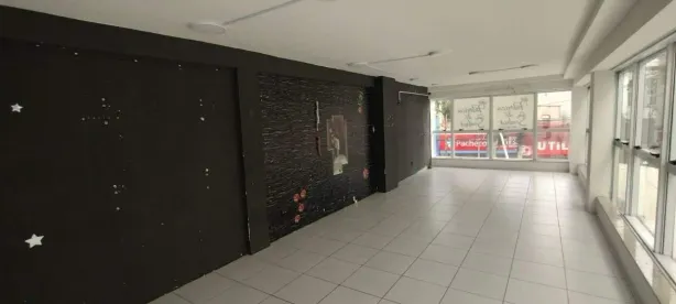 Loja / Salão / Ponto Comercial à venda, 58m² no Centro, Cabo Frio