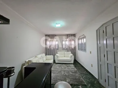 Casa com 3 Quartos à venda, 209m² no Candelária, Natal