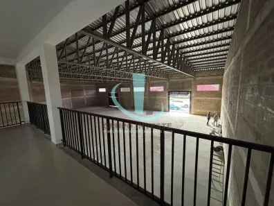 Galpão / Depósito / Armazém para alugar, 700m² no Centro, Araraquara