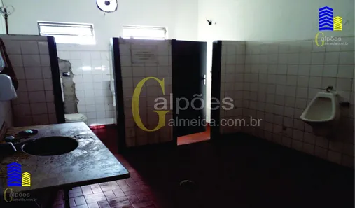 Galpão / Depósito / Armazém para alugar, 859m² no Piratininga, Osasco