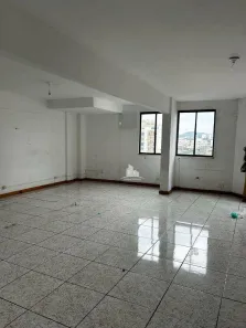 Conjunto Comercial / Sala para alugar, 60m² no Aterrado, Volta Redonda