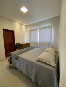 Casa de Condomínio com 3 Quartos para alugar, 170m² no , Bananeiras
