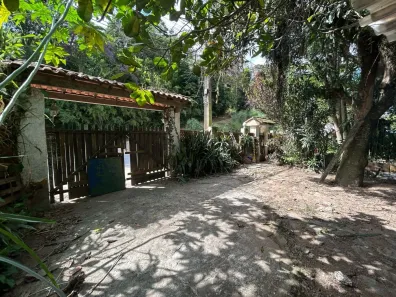Fazenda / Sítio / Chácara com 3 Quartos à venda, 500m² no Pedro do Rio, Petrópolis